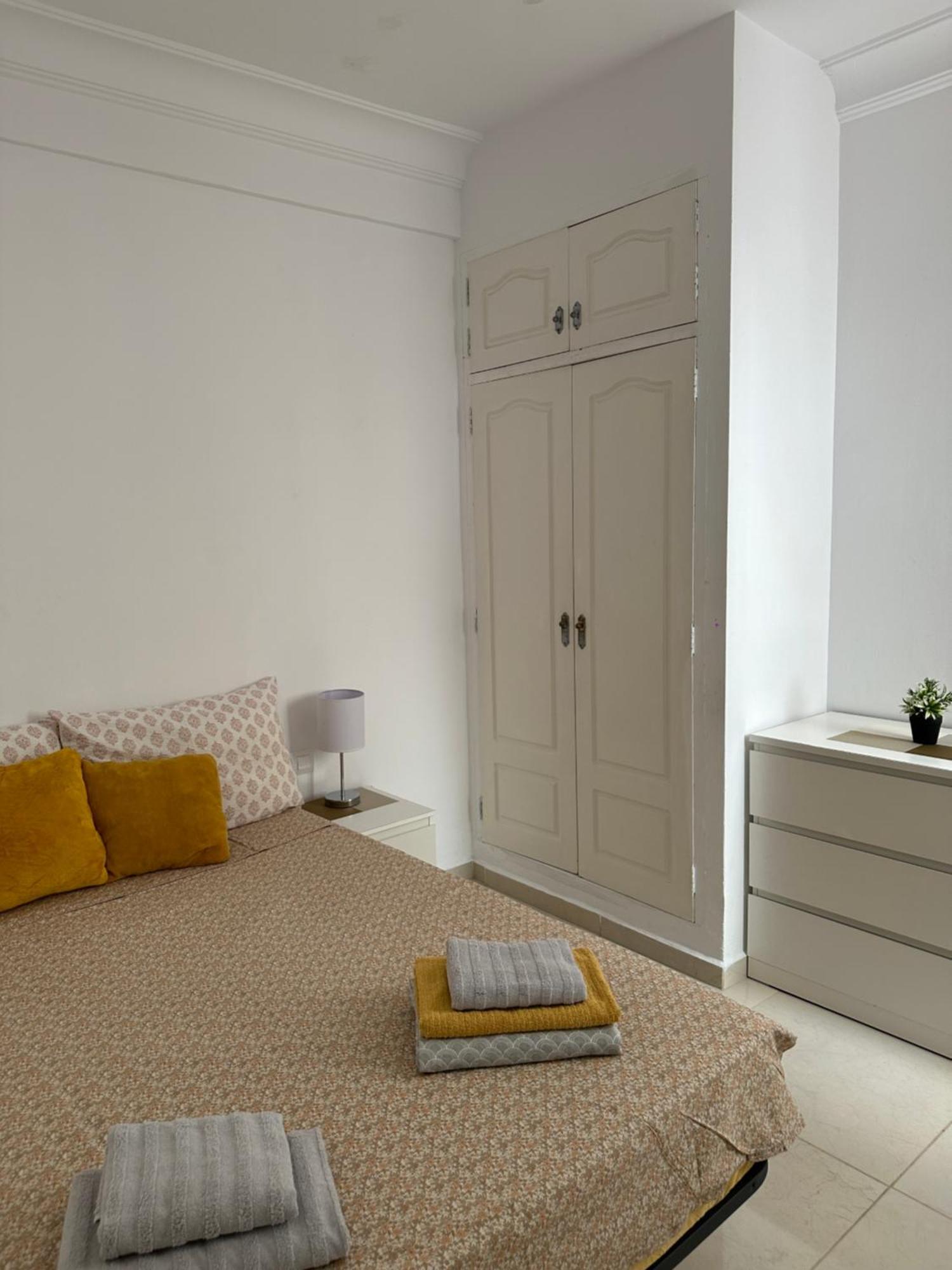 Modern And Bright 5 Bedroom Apartment Del Prado Gandía Buitenkant foto