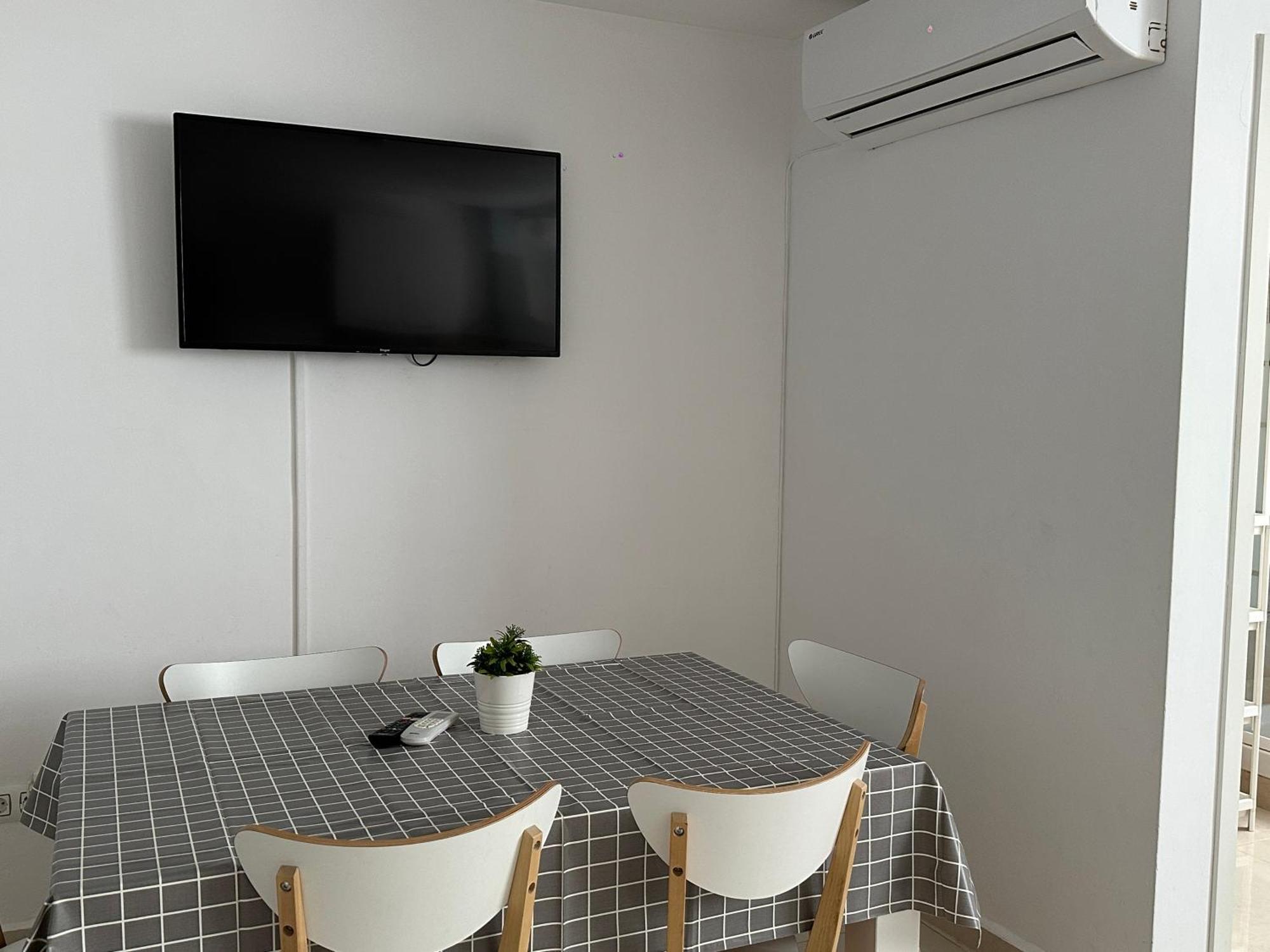 Modern And Bright 5 Bedroom Apartment Del Prado Gandía Buitenkant foto