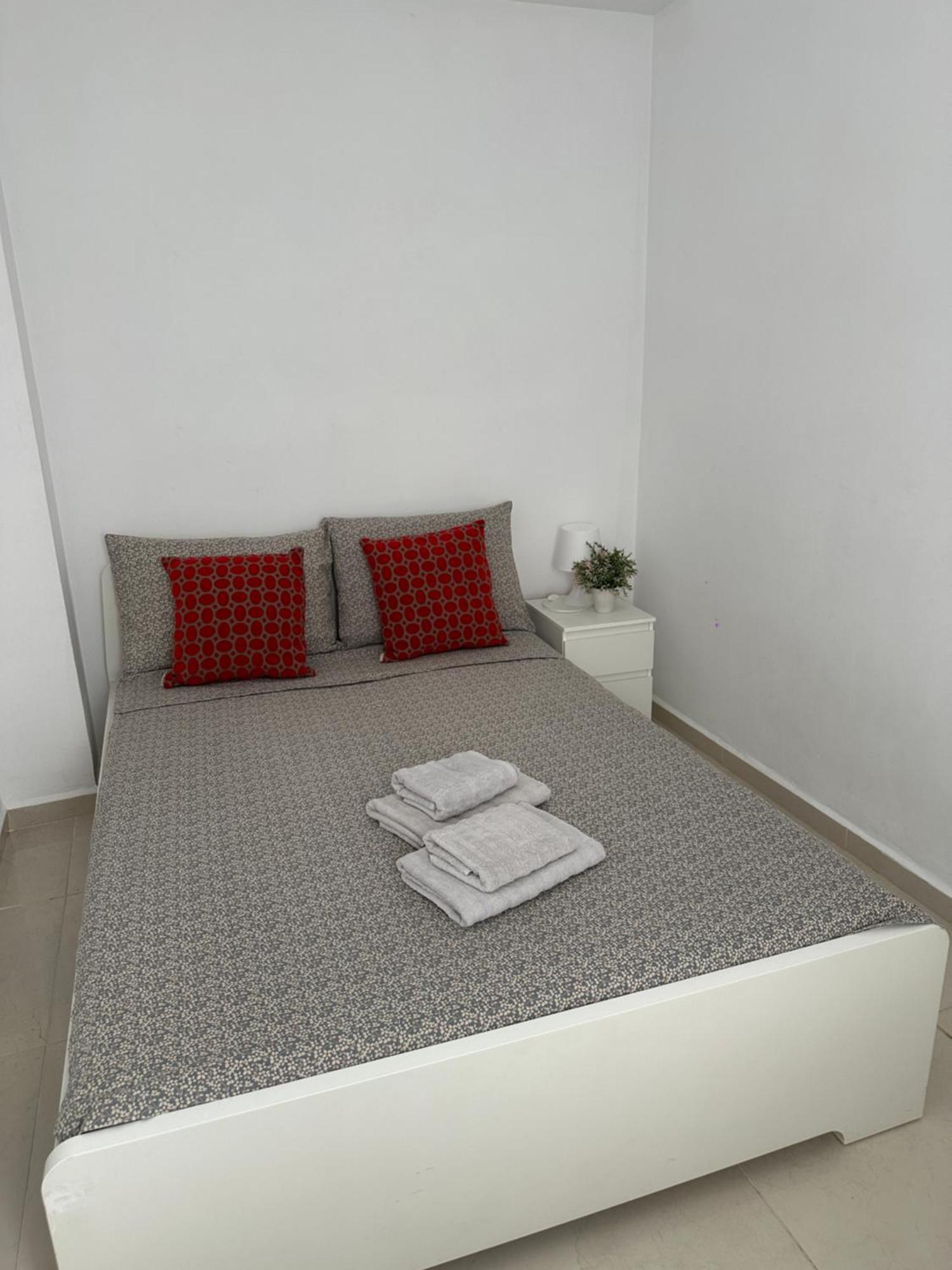 Modern And Bright 5 Bedroom Apartment Del Prado Gandía Buitenkant foto